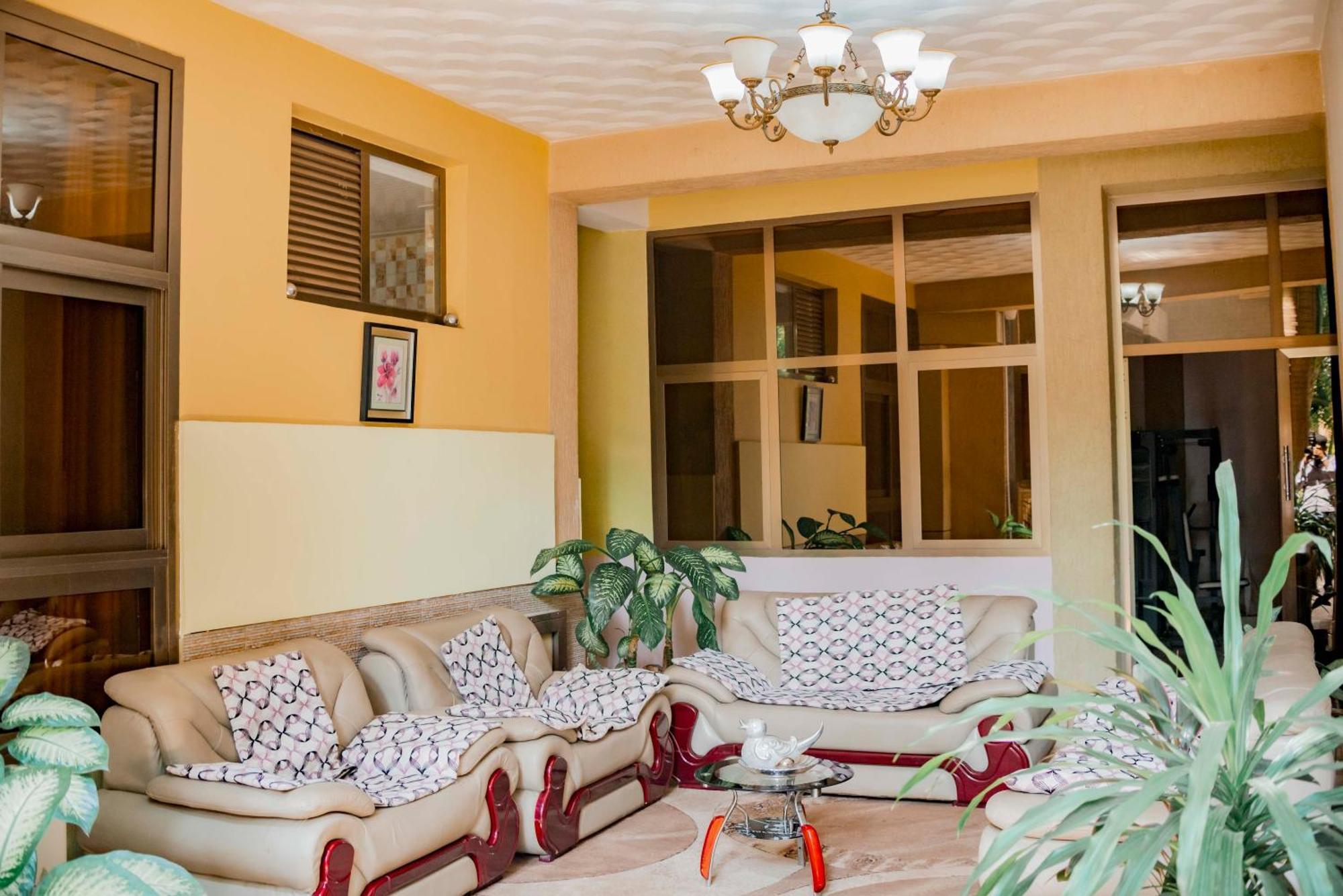 Tigers'S Apartment Hotel Bujumbura Extérieur photo